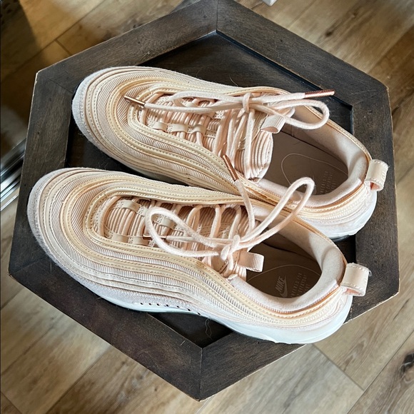 🛑 1 hour sale. Nike, Air Max 97, hemp, size 8, Beige w/Air Cushion Soles - Picture 6 of 8